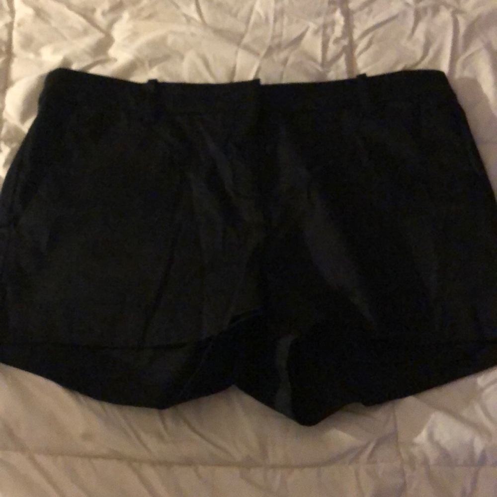 Black H&M shorts - Size 10
